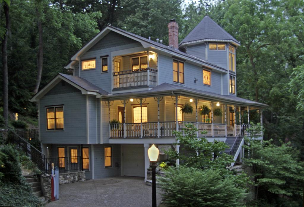 Arsenic And Old Lace Bed & Breakfast Inn Eureka Springs Exterior photo